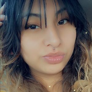 Meet your Posher, Alma